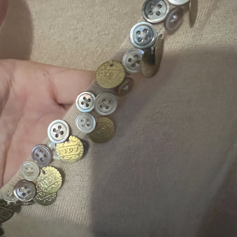 Herve Leger coins and button cashmere cardigan. Size medium. Excellent condition - Picture 2 of 5